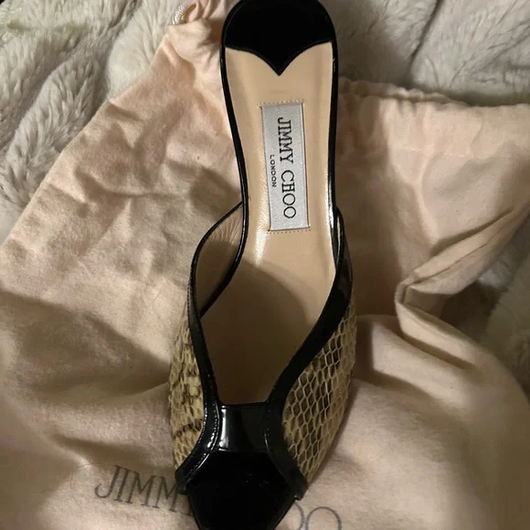 Vintage Jimmy Choo Black and Beige leather Snakeskin print with dust bag. ✨ - Picture 7 of 10